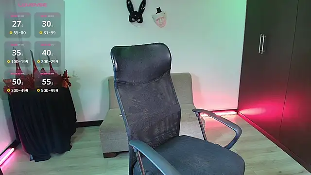 Axel-xoxo online show from November 27, 2025, 6:15 am