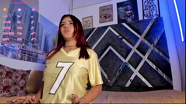 Snapshot of lizzylizzy4 chatting on October 15, 2025, 3:50 am lizzylizzy4 online show from October 15, 2025, 3:50 am