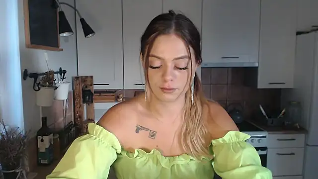 BuffyxLUST online show from October 2, 2025, 7:15 am