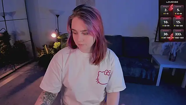 lunaalli online show from March 5, 2026, 8:49 pm