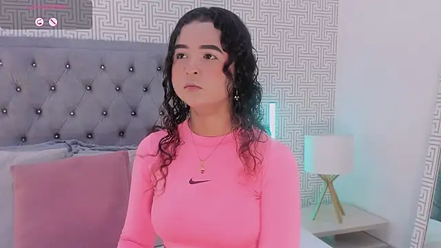 Snapshot of Evaa_Lunna_ chatting on June 5, 2026, 8:25 pm Evaa Lunna online show from June 5, 2026, 8:25 pm