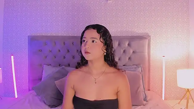 Snapshot of Evaa_Lunna_ chatting on July 11, 2026, 8:22 pm Evaa Lunna online show from July 11, 2026, 8:22 pm