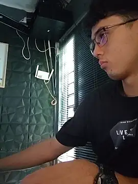 jacobs shelby online show from November 1, 2025, 1:02 pm