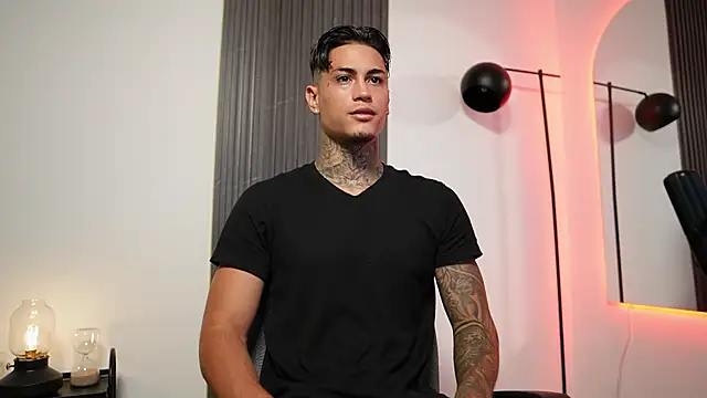 Snapshot of AxelVilla_ chatting on September 20, 2025, 3:13 pm AxelVilla  online show from September 20, 2025, 3:13 pm