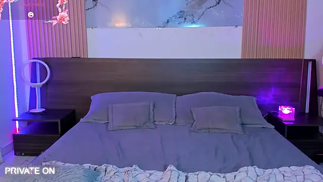 samanthaa moon online show from October 23, 2025, 11:14 pm