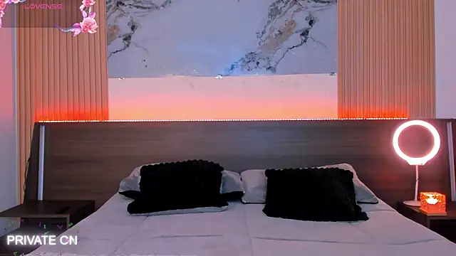 samanthaa moon online show from March 25, 2026, 11:22 pm