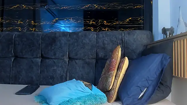 Diamond twink online show from October 4, 2025, 4:10 am