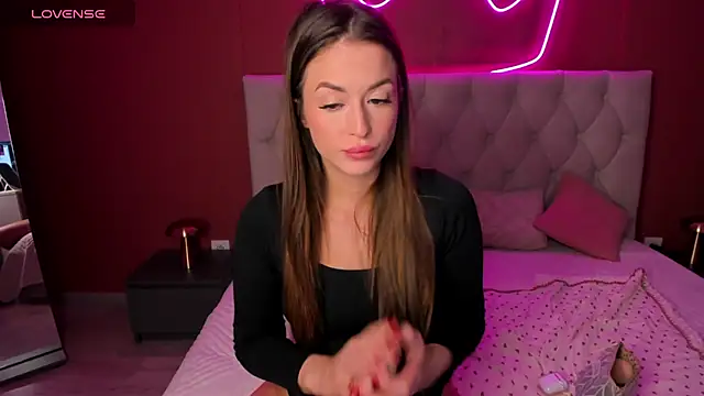 Snapshot of StacyWells chatting on October 7, 2025, 1:25 am StacyWells online show from October 7, 2025, 1:25 am