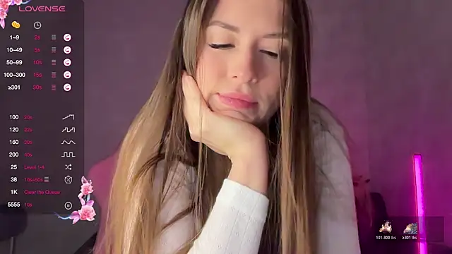 Snapshot of StacyWells chatting on November 22, 2025, 1:37 am StacyWells online show from November 22, 2025, 1:37 am