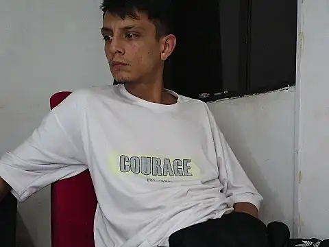 andrewcoopper1 online show from April 6, 2026, 2:31 am