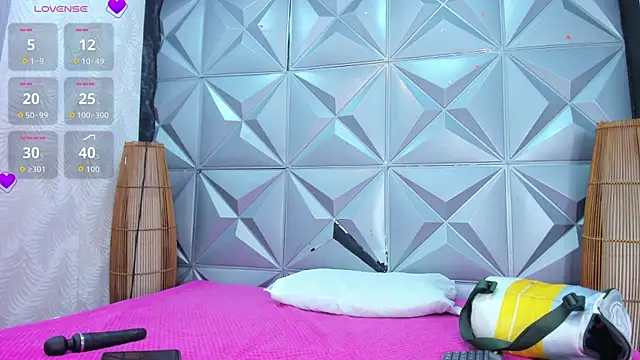 GreciaFox1 online show from December 18, 2025, 11:38 am