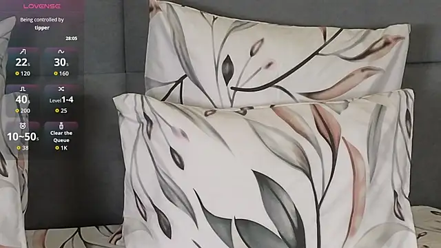 RianaRey online show from February 10, 2026, 4:11 pm