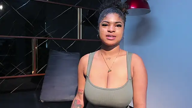 HannyThompson online show from November 20, 2025, 12:05 pm