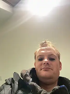 avamaxwell online show from February 23, 2026, 8:06 pm