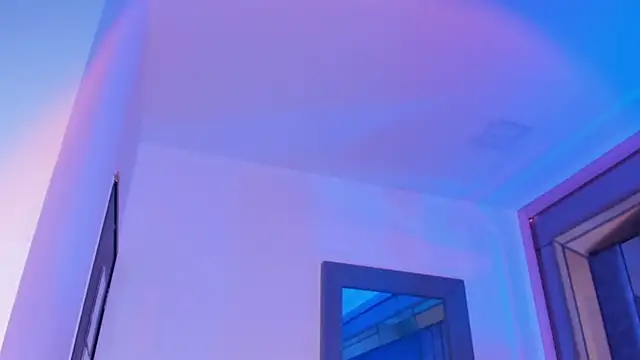 Sebax Young online show from March 25, 2026, 8:26 pm