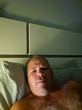 cubanitofeliz40 online show from December 15, 2025, 11:58 am