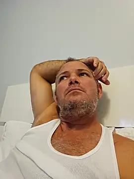 cubanitofeliz40 online show from January 31, 2026, 9:46 pm