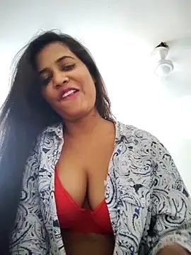 cute radhikaa online show from April 18, 2026, 9:57 am