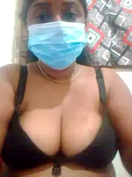 Snapshot of boosypussy chatting on April 25, 2026, 10:07 pm boosypussy online show from April 25, 2026, 10:07 pm