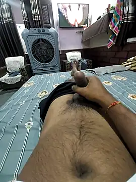 Snapshot of Top_Non_Stop chatting on October 8, 2025, 4:26 pm Top Non Stop online show from October 8, 2025, 4:26 pm