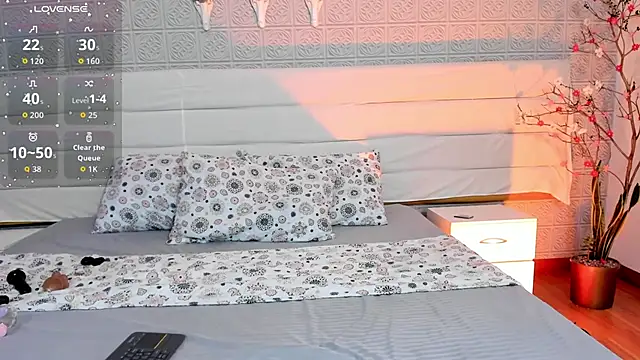 KamileBlake online show from January 13, 2026, 4:40 am