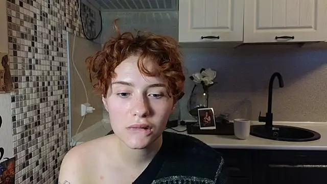 Snapshot of jelly_cherry chatting on October 31, 2025, 6:14 am jelly cherry online show from October 31, 2025, 6:14 am