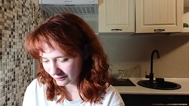 Snapshot of jelly_cherry chatting on August 4, 2026, 8:00 pm jelly cherry online show from August 4, 2026, 8:00 pm