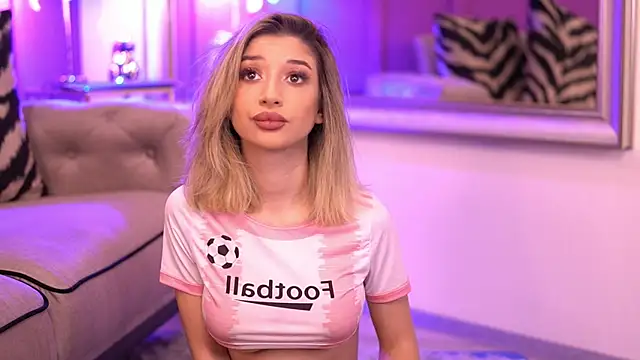 OdetteMason online show from September 25, 2025, 5:00 am