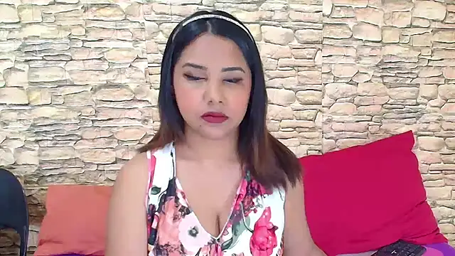 Snapshot of IndiaSexyStripper4u chatting on December 3, 2025, 4:42 am IndiaSexyStripper4u online show from December 3, 2025, 4:42 am