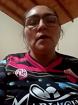 Snapshot of Kasandra_000 chatting on May 4, 2026, 7:43 pm Kasandra 000 online show from May 4, 2026, 7:43 pm