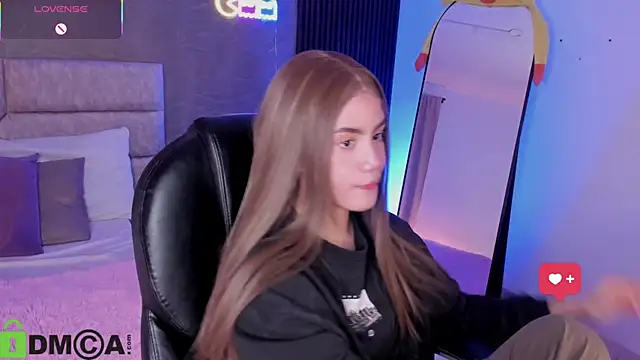 Arinextdoor online show from January 19, 2026, 2:04 am