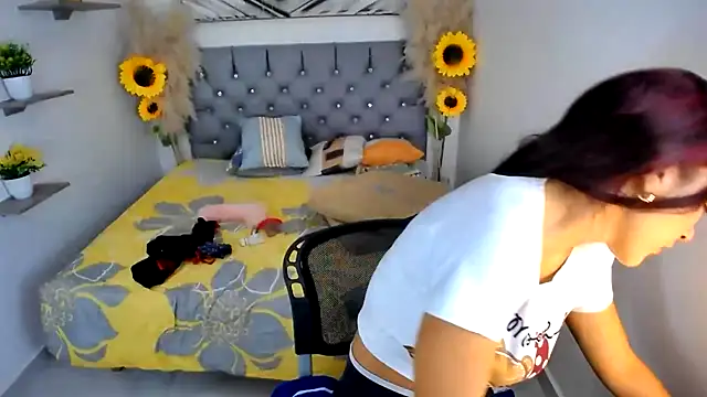 Snapshot of wild_couple_sex_69 chatting on May 19, 2026, 1:39 pm wild couple sex 69 online show from May 19, 2026, 1:39 pm