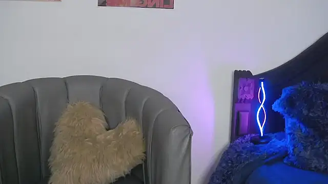 CoralieBronson online show from February 14, 2026, 3:47 am