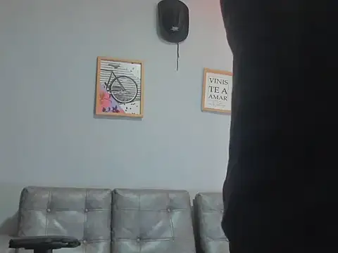 Snapshot of Xfire_boy69 chatting on September 15, 2025, 8:31 pm Xfire boy69 online show from September 15, 2025, 8:31 pm