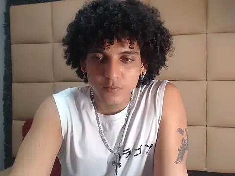 Snapshot of Xfire_boy69 chatting on October 6, 2025, 3:09 pm Xfire boy69 online show from October 6, 2025, 3:09 pm