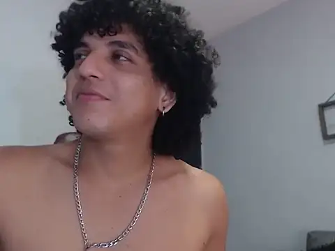 Snapshot of Xfire_boy69 chatting on October 19, 2025, 2:29 pm Xfire boy69 online show from October 19, 2025, 2:29 pm
