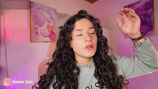 Snapshot of Dannaa_Lovs chatting on February 13, 2026, 2:02 pm Dannaa Lovs online show from February 13, 2026, 2:02 pm