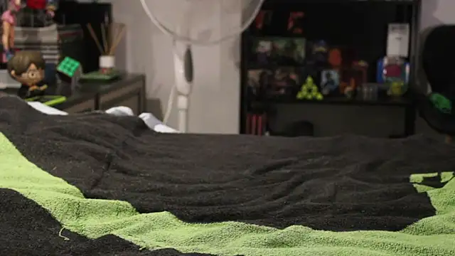 adrisumi online show from October 30, 2025, 6:41 pm