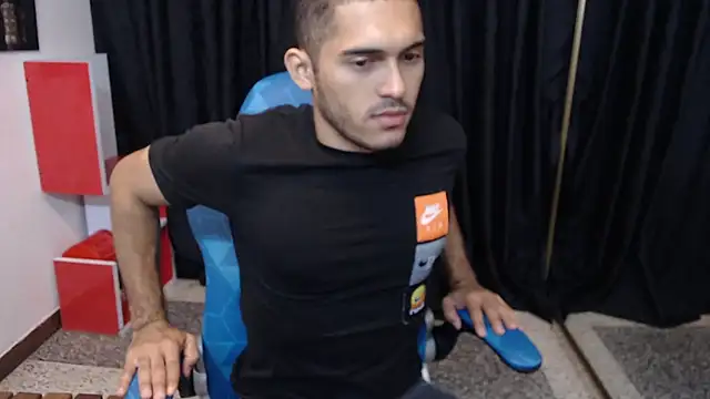 Derek Storm  online show from November 22, 2025, 11:20 am