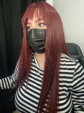 Snapshot of Anonnymsk chatting on October 3, 2025, 4:20 am Anonnymsk online show from October 3, 2025, 4:20 am