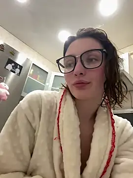 ZariaFlame online show from February 19, 2026, 10:39 pm