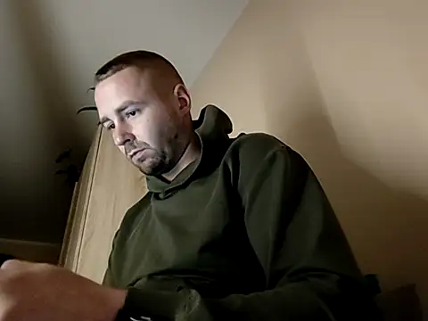 Vladyslav30 online show from November 25, 2025, 2:44 am