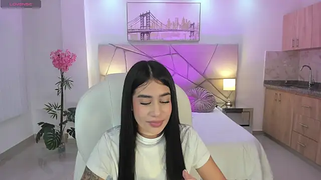 miranda crawfor online show from February 14, 2026, 4:20 am