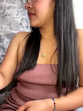 Snapshot of Liulee2 chatting on October 3, 2025, 4:15 pm Liulee2 online show from October 3, 2025, 4:15 pm