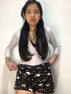 Snapshot of ashleyy20 chatting on November 29, 2025, 3:15 pm ashleyy20 online show from November 29, 2025, 3:15 pm