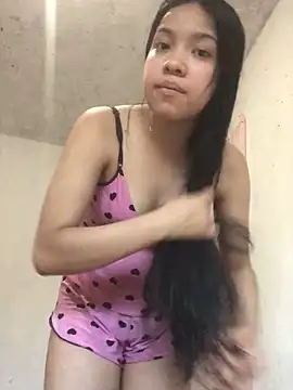 Snapshot of ashleyy20 chatting on February 7, 2026, 9:29 pm ashleyy20 online show from February 7, 2026, 9:29 pm