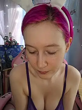 Fuzzy Unicorn online show from April 2, 2026, 8:23 am