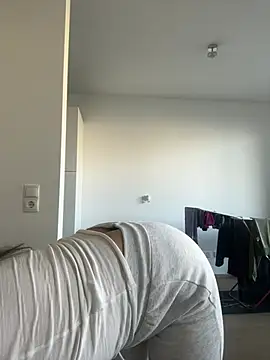 eli5566 online show from February 8, 2026, 10:51 am