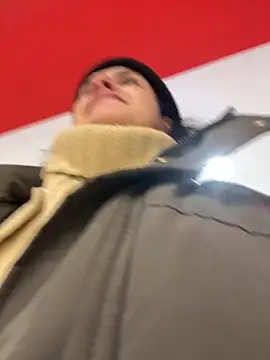 MiraReach online show from November 18, 2025, 3:23 am