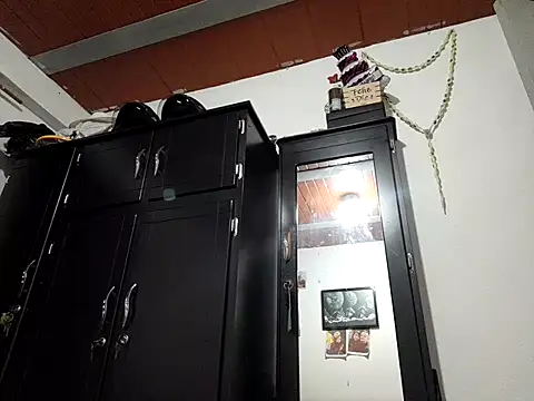 jean--98 online show from October 16, 2025, 6:20 pm